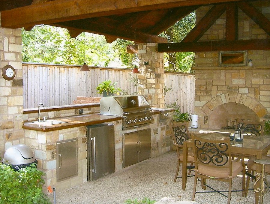 Outdoor Kitchens - Synergy Custom Pools